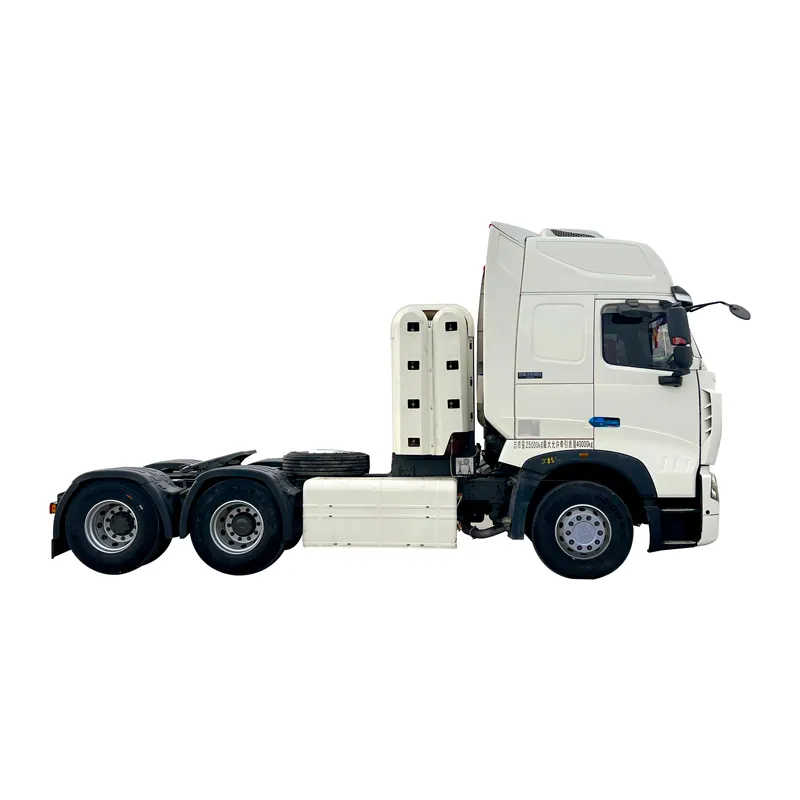 Euro 5 6X4 10 Roda Nova CNG Caminhão Reboque do Trator de Howo Sinotruck Cabeça