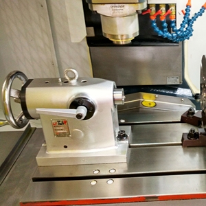 Yüksek hassasiyetli GSK CNC kontrol sistemi TP600 Small dikey Fanuc küçük Metal işleme için otomatik torna işleme merkezi - Product Image 5