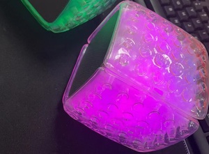 厂家新款IPX7防水防震变色浮动气垫蓝牙音箱 - Product Image 2