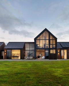 Villa moderna com planos CAD arquitetônicos e interiores e visualização <span class=keywords><strong>3D</strong></span> com design e fornecimento de portas e janelas personalizadas