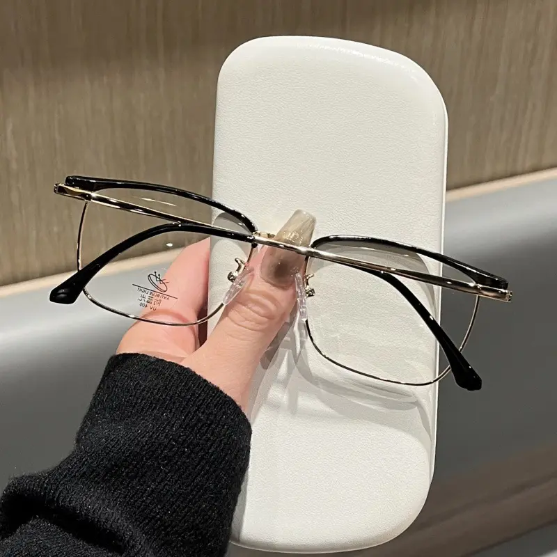 2024 Metal edebi retro yarım çerçeveli gözlük kadın çerçeveleri anti mavi ışık gözlük