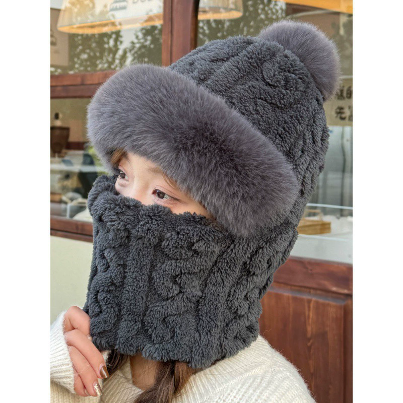 Ensemble de tricot torsadé gris foncé