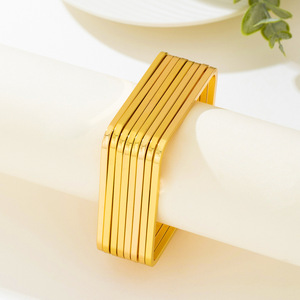 新款时尚廉价批发简约大朋克手镯金属几何方形光滑多层分层手镯 - Product Image 4
