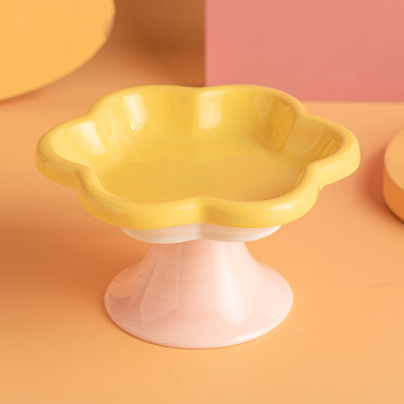 สีเหลือง