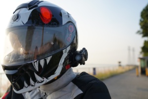 Freed Conn R3 1000M 6 Fahrer Voll duplex <span class=keywords><strong>Intercom</strong></span> 2K <span class=keywords><strong>Video</strong></span> recorder Kamera Bluetooth Motorrad Helm Gegensprechanlage