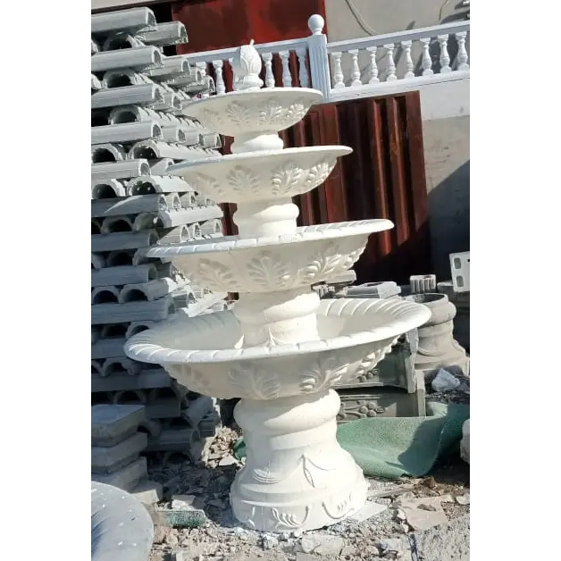 Molde decorativo da fonte de água do concreto