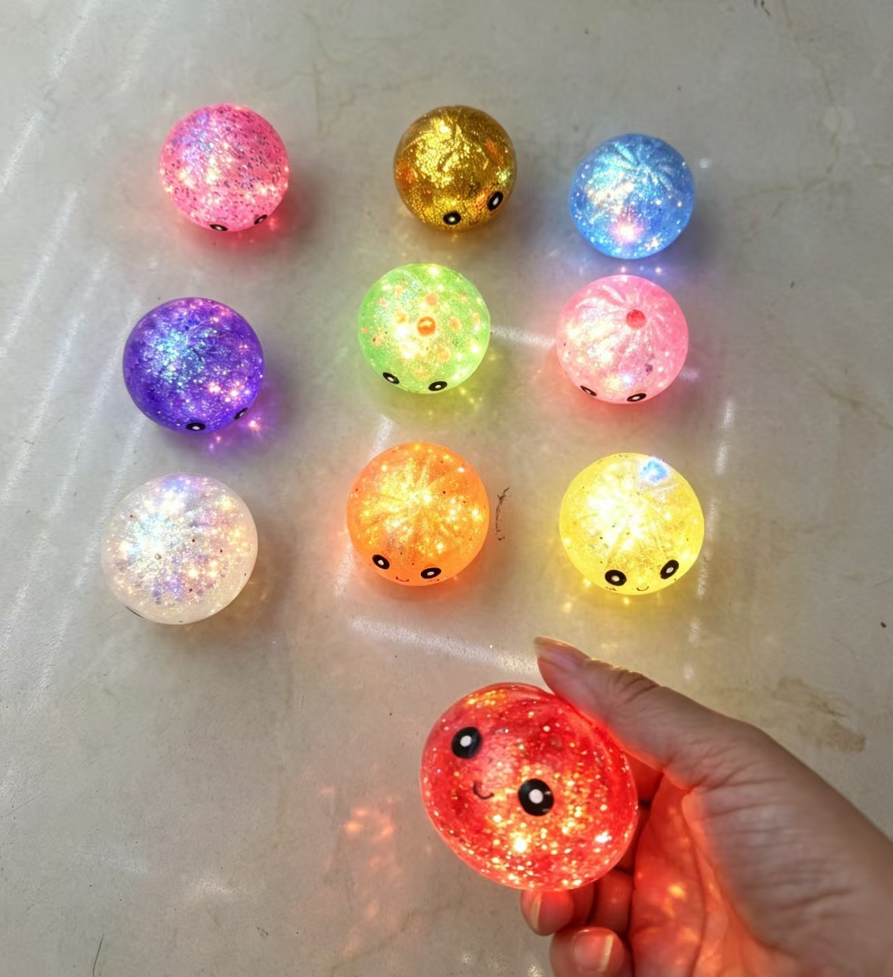 Lumière clignotante-5.5cm perles à poudre d'or-chignons-288 pièces/boîte