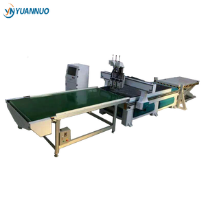 YN1325 Alimentación automática de alta configuración y carga automática Trabajo en madera ATC Herramientas de cambio automático Máquina enrutadora Cnc para muebles - Product Image 2