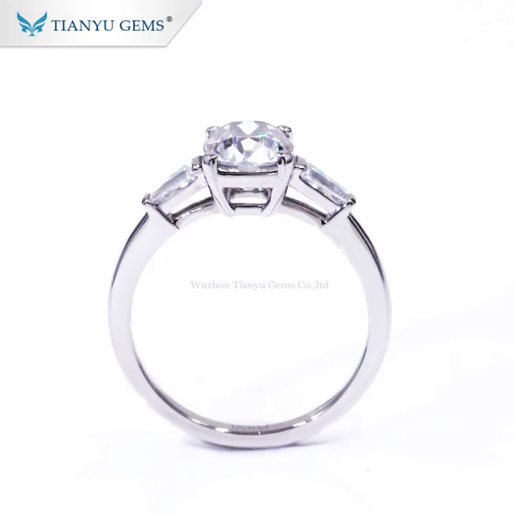 Tianyu personalizado PT950/14k/anillo de oro blanco de 18K 7*8mm cojín antiguo corte incoloro anillo de compromiso de oro de anillo de Dama