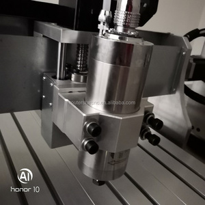 מיני <span class=keywords><strong>CNC</strong></span> חריטת מכונת עבור שם צלחת, PCB גילוף 3040 שולחן עבודה