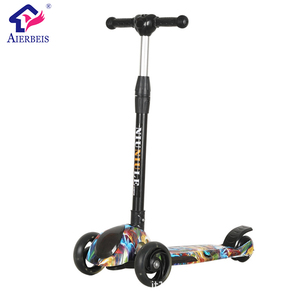 Scooter çocuk <span class=keywords><strong>2</strong></span> ila 13 yaşında bebek scooter katlama taşınabilir kapı dış Çin oyuncak araba