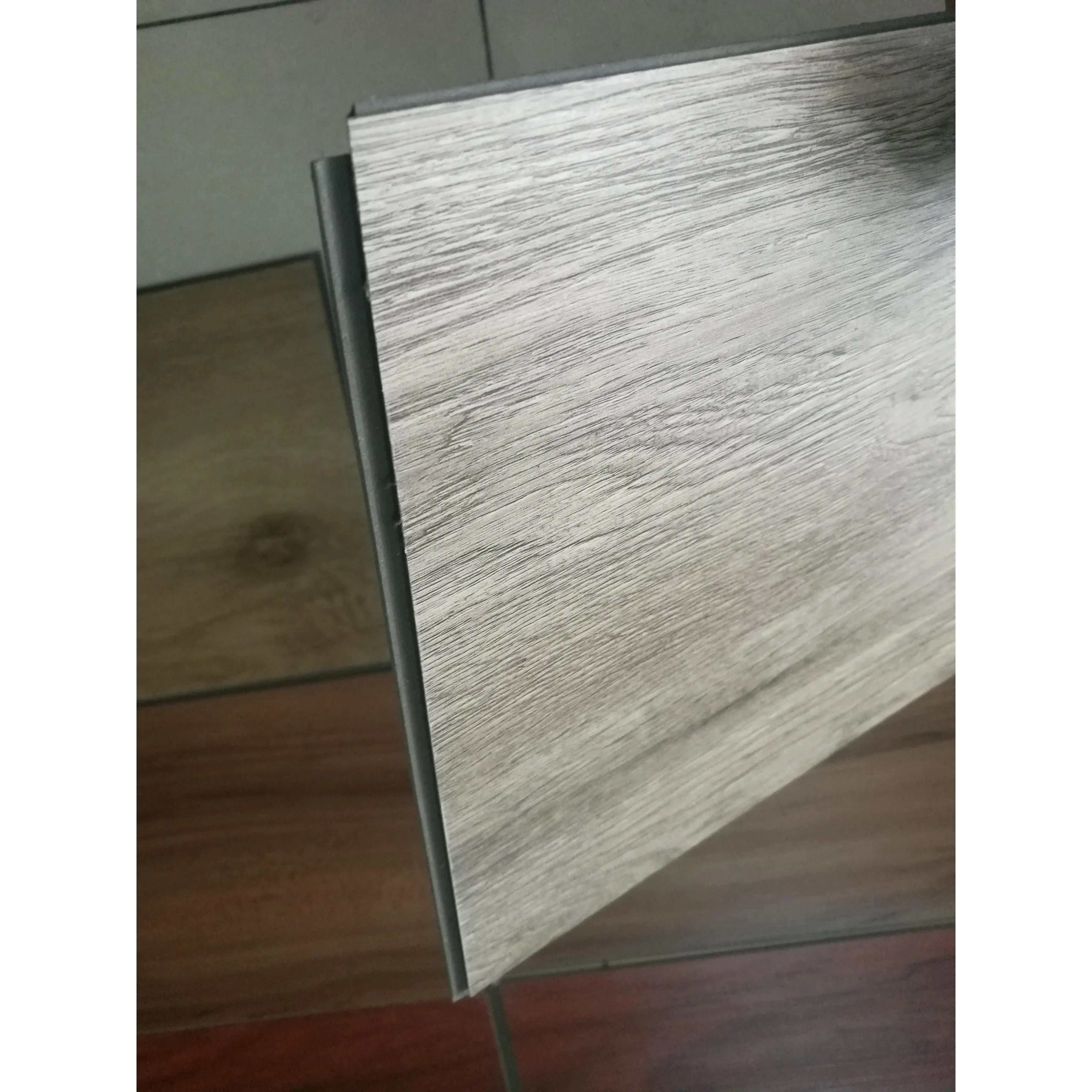 2mm 3mm 4mm 5mm Meilleur Prix de PVC DE clic DE LVT Vinyle revêtement de Sol