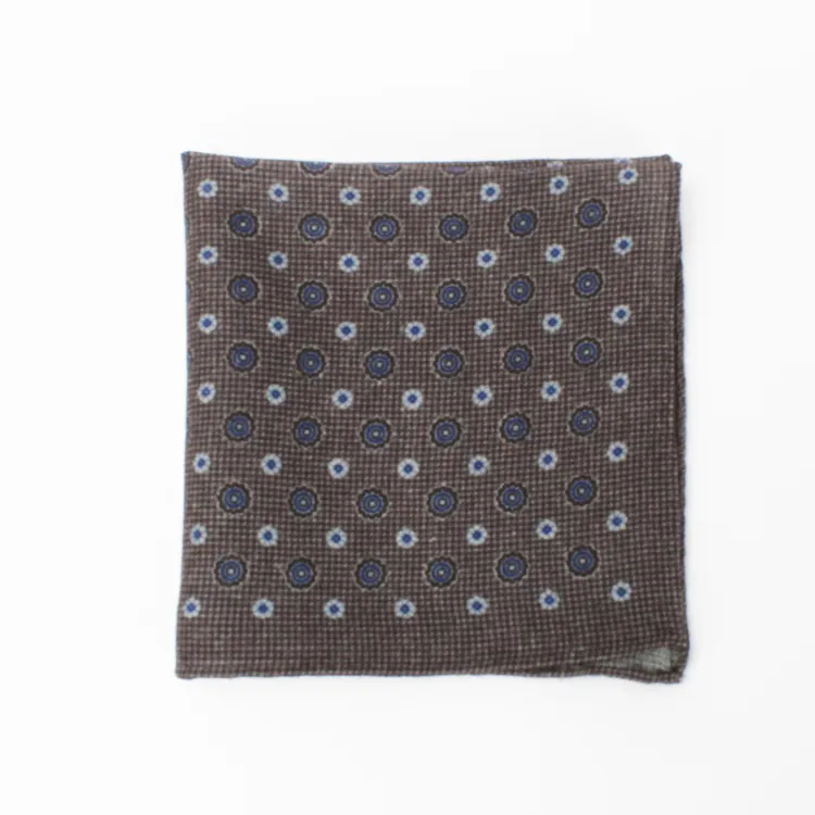 100% Wool High Quality Grey Pocket Square In Fashion Design