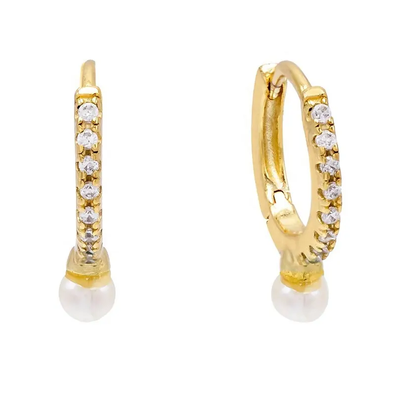 Gemnel women new trending small hoop 18k gold pearl huggie earrings wholesale