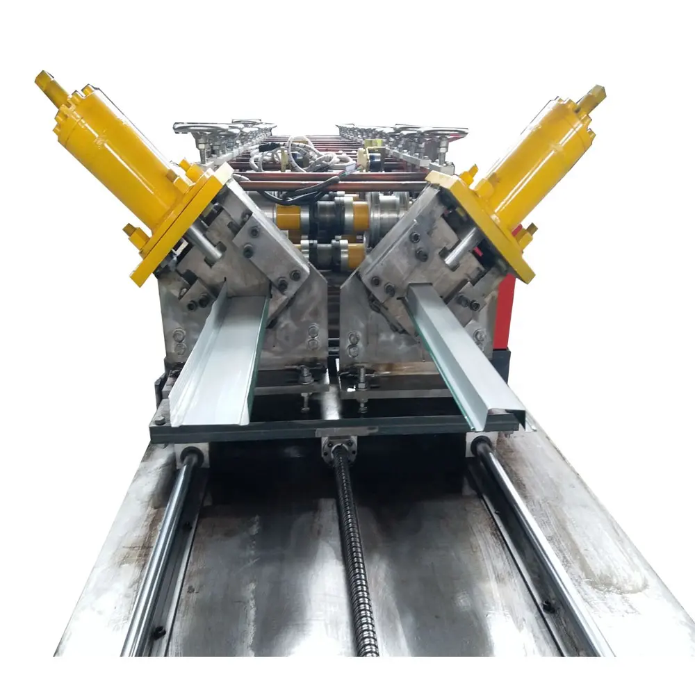 Roll forming machine voor ud cd uw cw profielen