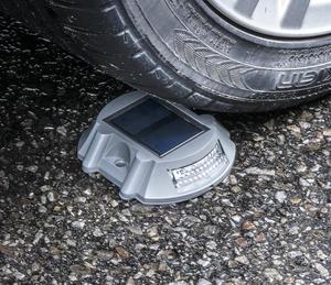 Waterproof Die Casting Aluminum Solar Powered Driveway Deck Dock Floor Light XLTD-1515 Solar <strong>Led</strong> Warning Marker Lights for Road - Product Image 4