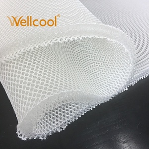 Özel geri dönüşümlü 20mm kalınlığında polyester 3d aralama ağı yatak kumaşı çadır