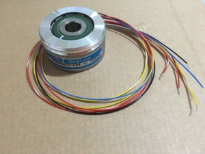 新しい、オリジナルのエンコーダーTS2640N321E64