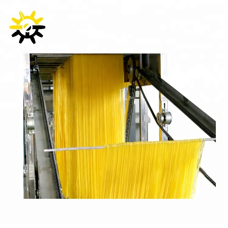 Corte largo pasta espaguetis de la máquina de procesamiento