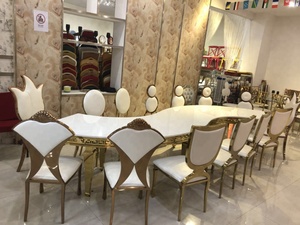 <span class=keywords><strong>S</strong></span>形或大圆婚礼事件不锈钢框架黄金与白色餐桌