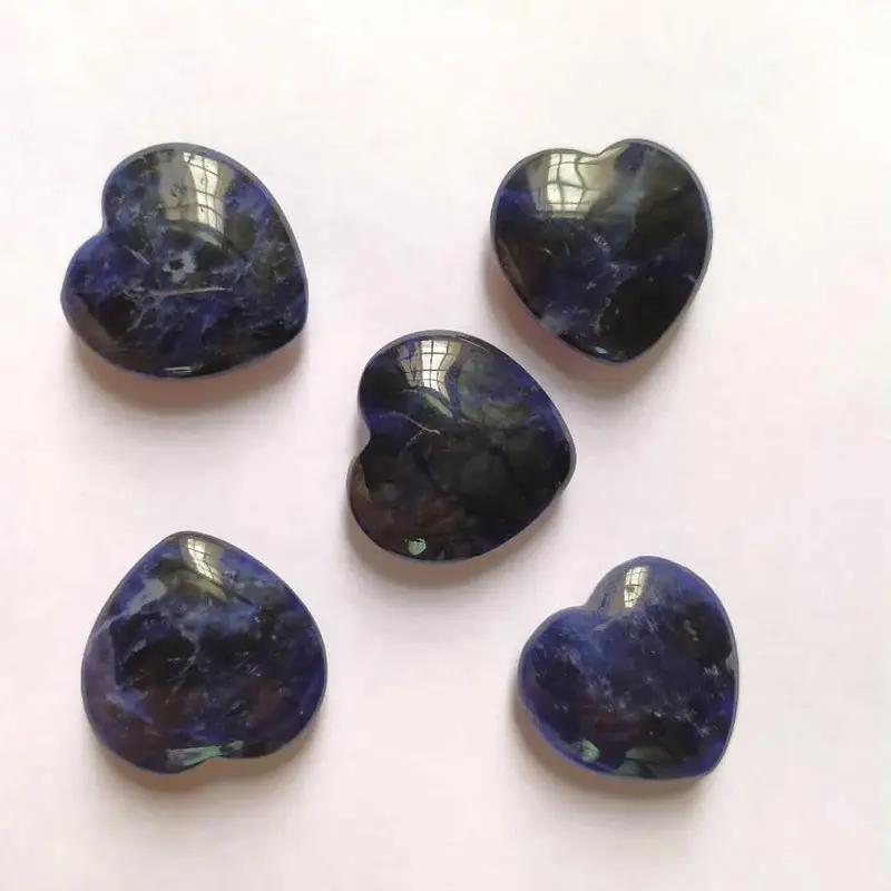 Commercio all'ingrosso gemme Chakra del cuore del pendente sodalite cuore della pietra preziosa del pendente del cuore