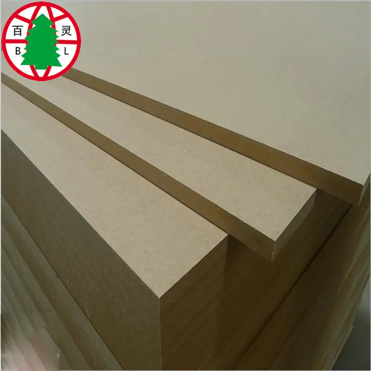 Precio barato MDF liso/tablero de MDF crudo