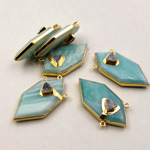 WT-P1243 WKT 流行批发新时尚 <span class=keywords><strong>Druzy</strong></span> 石英吊坠镀金慷慨 amazite 吊坠