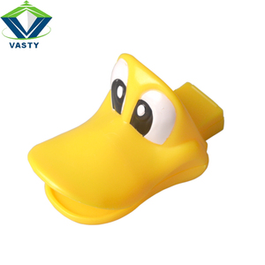安い漫画面白いプラスチックホイッスルアヒル笛大きな音 - Product Image 3