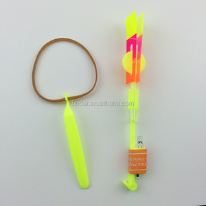 新产品2018惊人的LED箭头光玩具LED飞箭
