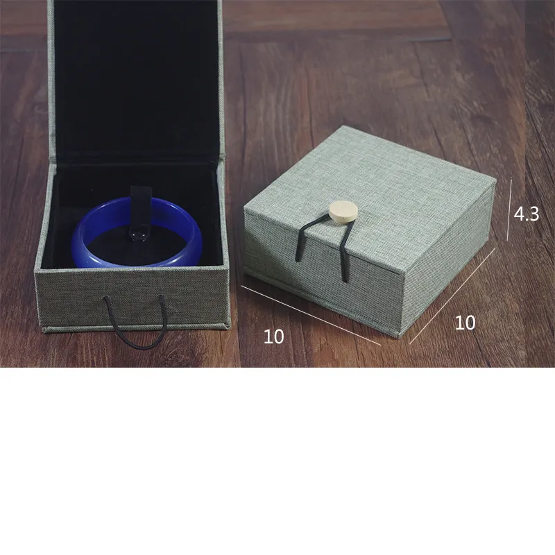 Vendita calda Logo Personalizzato Stampato lino braccialetto scatola di biancheria Colorata box per il braccialetto contenitore di regalo del braccialetto con il tasto di legno su ordinazione