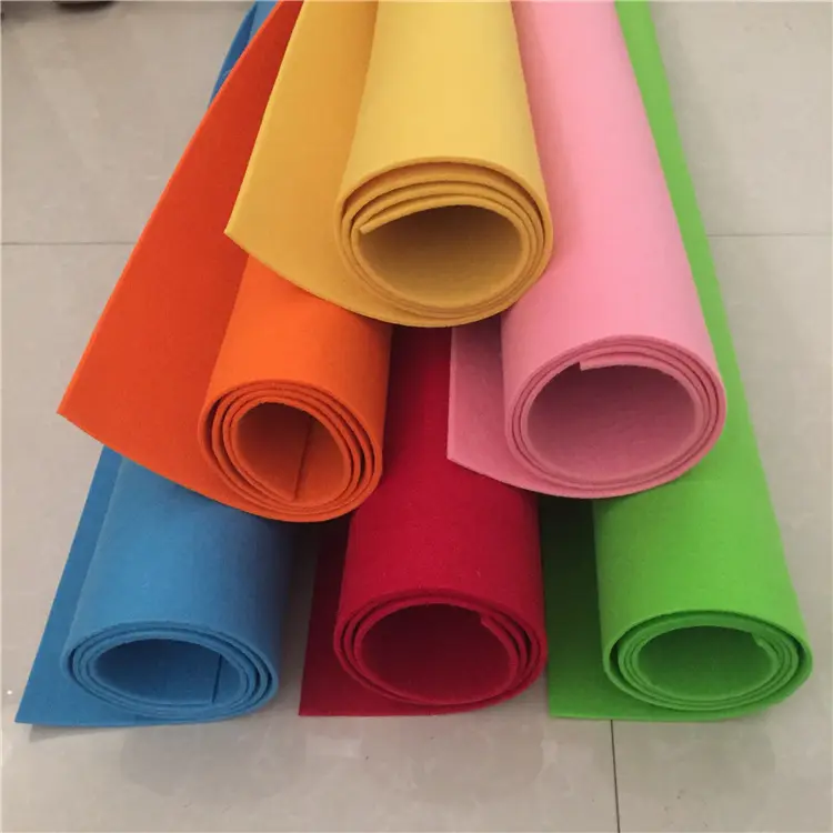 Nhà sản xuất 100% Polyester Kim Đấm Vải Không Dệt Vải Nỉ