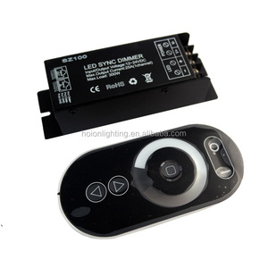 Dc12v~24v ha portato il pannello di tocco <span class=keywords><strong>dimmer</strong></span> regolatore led strip <span class=keywords><strong>dimmer</strong></span> regolatore led <span class=keywords><strong>controller</strong></span> <span class=keywords><strong>pwm</strong></span> sincronizzazione 300w