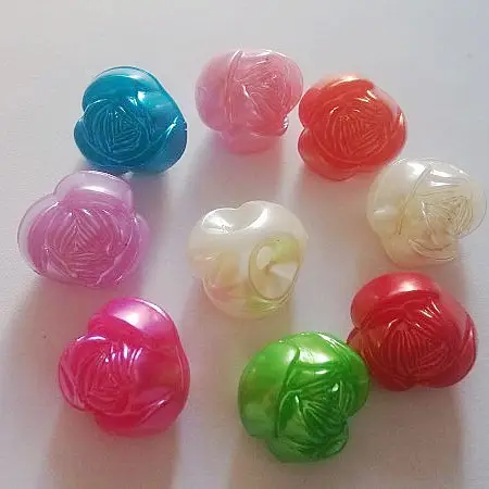 Más nuevo al por mayor colores mezclados 15mm Rose flor forma con agujeros chunky acrílico perlas de imitación y de la joyería de la pulsera fabricación