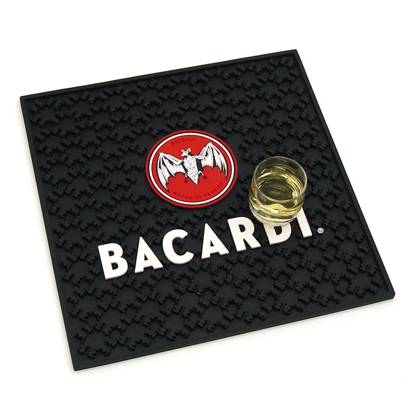 Alta qualità 3D forma quadrata BACARDI gomma PVC tappetino in Silicone Bar tappetino su misura birra con logo