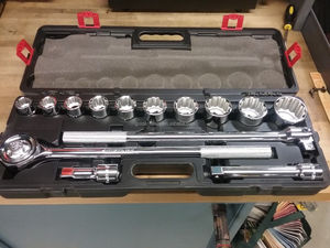 14件3/4 "驱动器<span class=keywords><strong>12</strong></span>点F。套式棘轮手柄加长