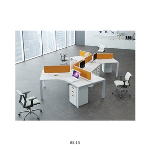 3席メラミン木製オフィストライアングルワークステーションエグゼクティブキュービクルモジュラースタッフエグゼクティブ120度コンピューターデスクテーブル - Product Image 4