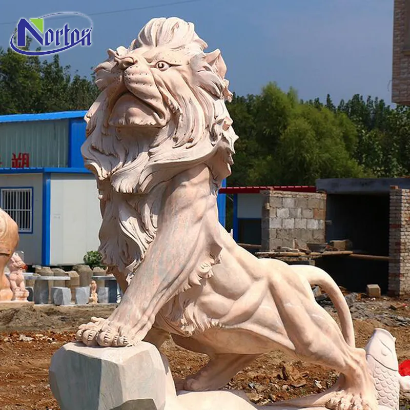 Precio bajo, diseño popular, majestuoso animal alto, estatua de León de mármol, escultura de piedra de montaña de pie