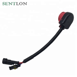 汽车配件批发D2 D2S D2R D2C灯连接器<span class=keywords><strong>hid</strong></span>套件氙气灯适配器插座