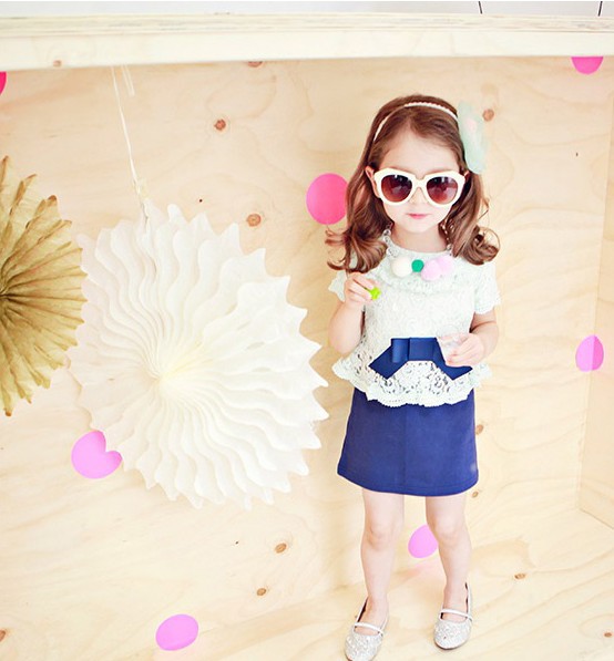 สีขาว