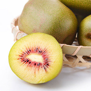 Wholesale Organic Farm Price Fresh Red Heart Kiwi Fruit - Product Image 2