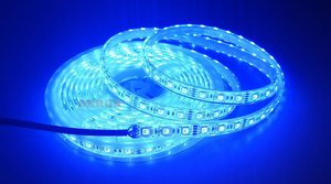 防水led灯带<span class=keywords><strong>5050</strong></span> 60leds/m rgb led灯带，用于海洋照明