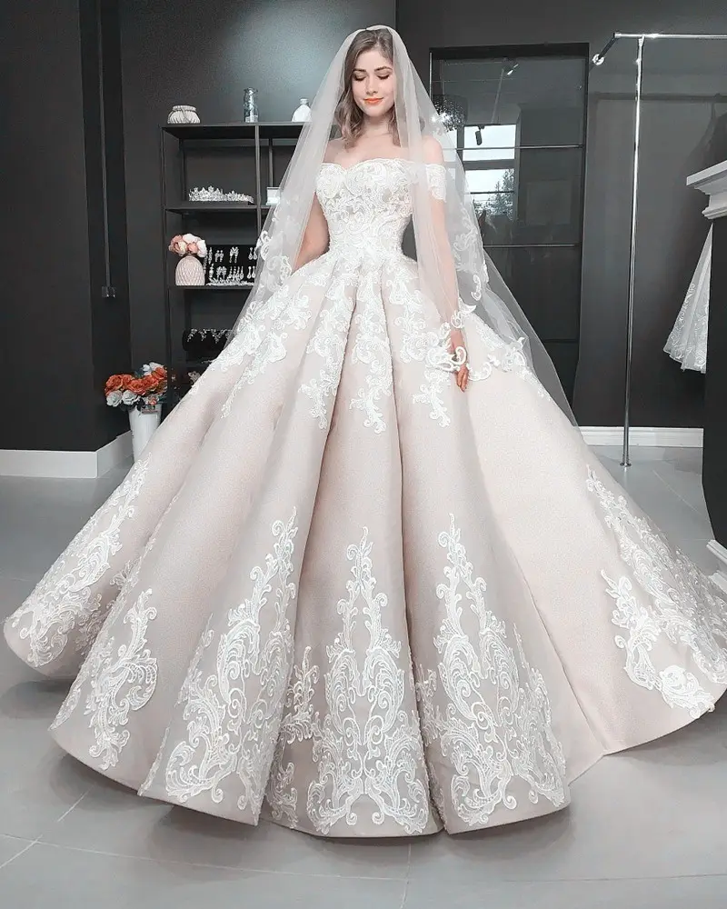 2021 नवीनतम शैम्पेन झोंके साटन शादी की पोशाक गेंद पजामा लक्जरी कशीदाकारी फीता शादी का जोडा ब्राइडल कपड़े बागे डे mariage