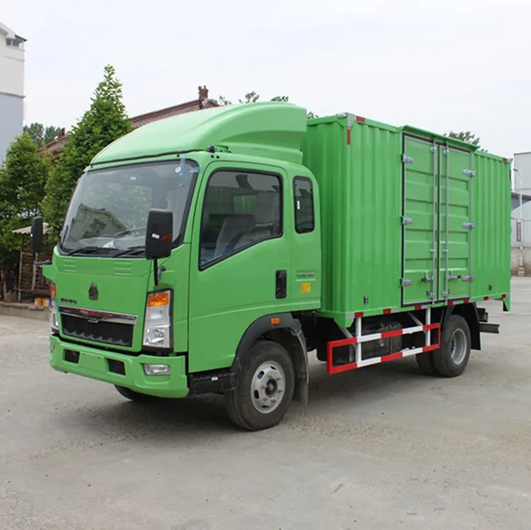 4*2 China Sino HOWO small truck light cargo truck for sale