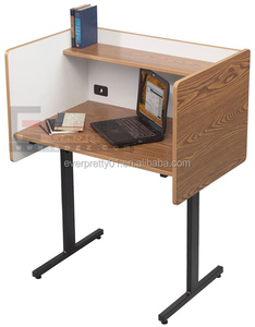 Schul möbel Holz Metallrahmen Farbe Custom ized Unterschied liches Design Desktop-Computer tisch mit CE-Zertifizierung