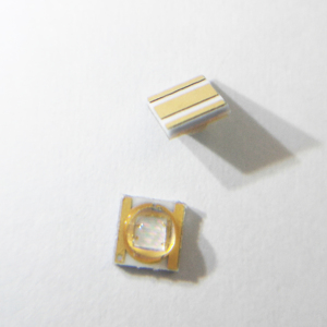 SeoulViosys SMD3535サイズ高出力3.5V 0.7A 395nm UV <span class=keywords><strong>LED</strong></span>チップCUN96B1B