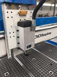 Enrutador cnc 1325 con sistema de control NC studio/DSP, enrutador de publicidad CNC 1325 con sistema DSP - Product Image 4