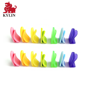 Thẻ Đứng Nhựa Chủ Cho Thẻ Giao Dịch, Danh Thiếp, Bóng Đá/Bóng Rổ Thẻ Và Hội Đồng Quản Trị Trò Chơi Thẻ - Product Image 3