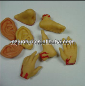血まみれのカット手と足の子供のハロウィーンのボディパーツおもちゃ - Product Image 5