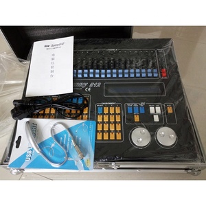 Nuovo Soleggiato <span class=keywords><strong>dmx</strong></span> 512 <span class=keywords><strong>Controller</strong></span> <span class=keywords><strong>dmx</strong></span> 512 di controllo della luce/di buona qualità regolatore della luce della fase
