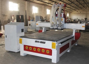 Multi-Cabeça Madeira <span class=keywords><strong>Router</strong></span> Máquina <span class=keywords><strong>CNC</strong></span> Precisão Carpintaria Único Servo Motor 5KW Max Power Made China Mach3 Sistema De Controle
